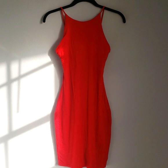 Dress - Picture 1 of 3